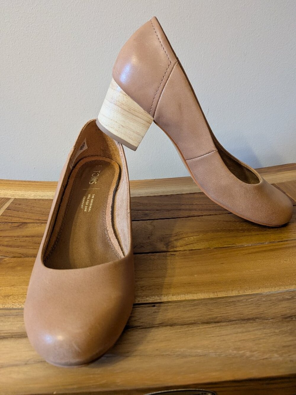 Tom's Women's Shoes Size 6